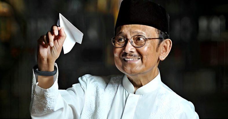 Profil BJ Habibie
